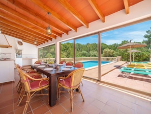 Holz, Flooring, Möbel, Resort, Schwimmbad, Veranda, Holzbeize, Estate, Stuhl, Decke