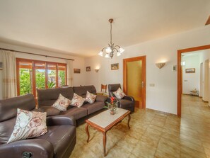 Canapé, Propriété, Meubles, Table, Bâtiment, Bois, Éclairage, Cadre, Salon, Design Intérieur