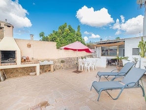 Cloud, Sky, Building, Azure, Plant, Shade, Outdoor Furniture, Leisure, Morning, Residential Area