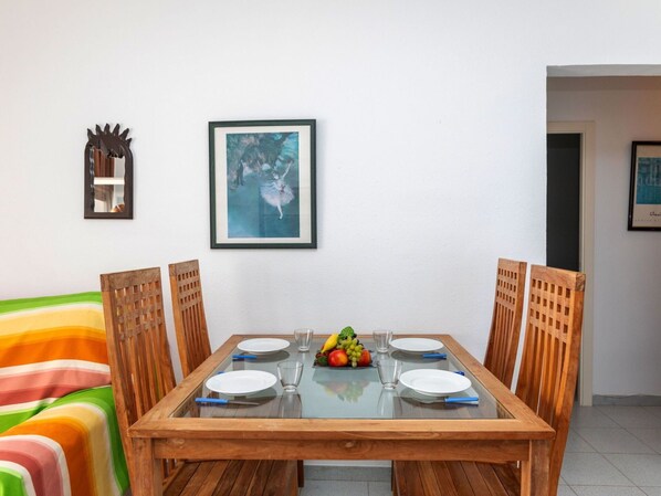 Table, Cadre, Meubles, Bâtiment, Chaise, Bois, Design Intérieur, Orange, Peindre, Vaisselle
