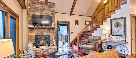 Vilas Vacation Rental | 3BR | 3BA | 2,700 Sq Ft | Stairs Required to Access