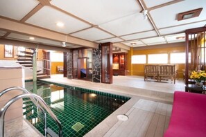 Private pool