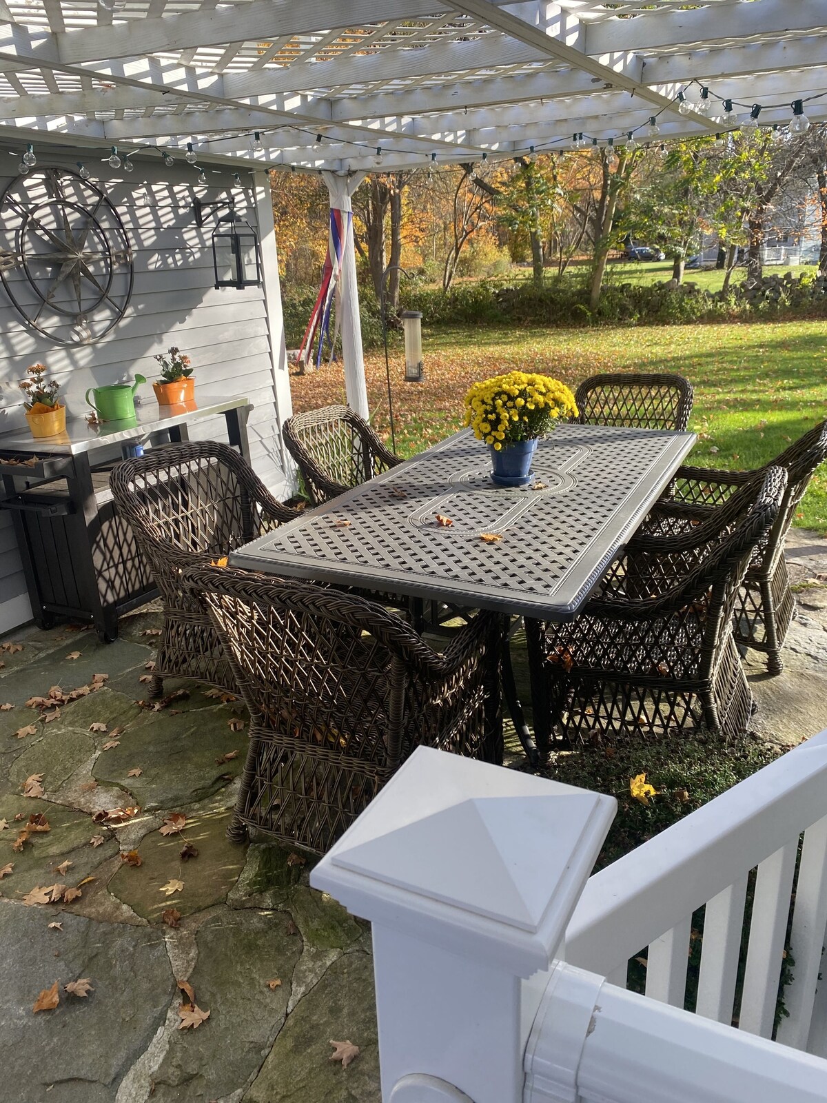 1700’s Roomy Historic Home on 3 private acres in Mystic CT Area