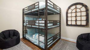 Triple bunk with three full/double beds