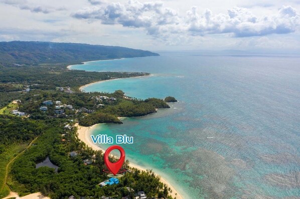 Beach Front property, Playa las Ballenas just steps away !