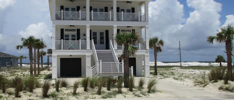 Front of our Beach House "Vitamin Sea".