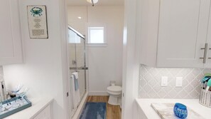 Full Powder Bathroom
2nd Floor Living Area
