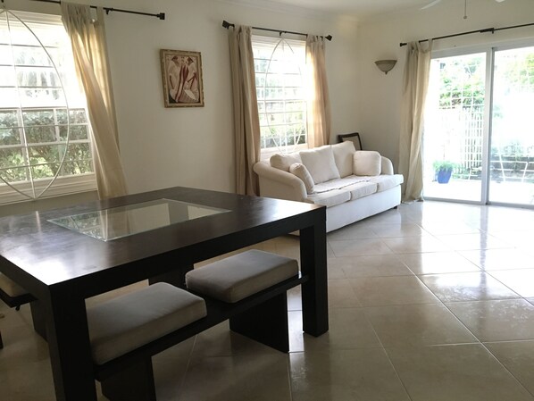 Dining Room + Lounge
