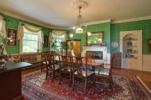 Formal dining room