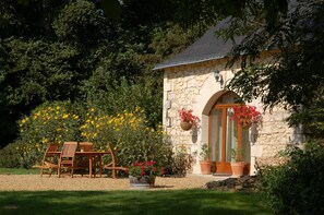 Le Pressoir entrance