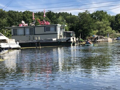 Newly Renovated Cottage, great for relaxing or world class fishing