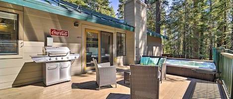 Tahoe City Vacation Rental | 2BR | 2BA | 1,278 Sq Ft | 1 External Step to Enter