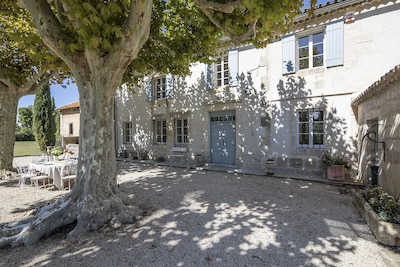 Beautiful private house recently renovated with exceptional gardens and pool