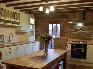 Kitchen/diner | Ivy Cottage, South Wingfield, near Alfreton