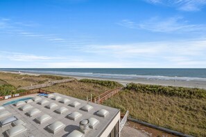 Private Oceanfront Balcony