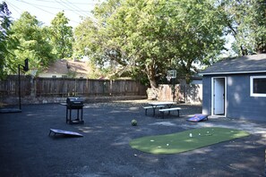 Grill-/Picknickplatz