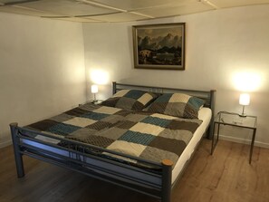 Ihr Wohn- und Schlafzimmer.