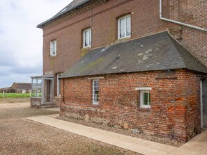 Bâtiment, Fenêtre, Bois, Plante, Maison, Architecture, Brique, Brickwork, Ciel, Nuage