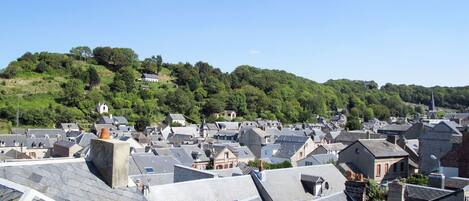 Roof, Town, Village, Residential Area, House, Architecture, Building, Suburb, Home, Tourism