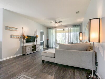 BEAUTIFULLY RENOVATED CONDO IN LEGENDS GOLF RESORT