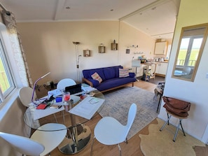Open plan living space | Boa Vista, Bacton, near Stalham