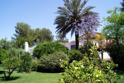 Villa elegante con piscina y mucho encanto mediterráneo 