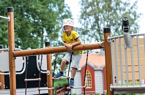 Children’s play area – outdoor