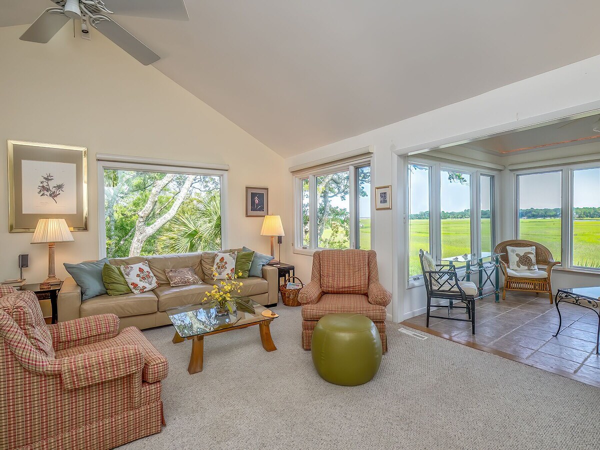 5 Star 2BR/2.5BA Corner Villa! Gorgeous Views! Amenity Cards!