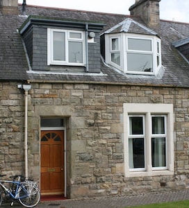Luxury Cottage in the heart of St Andrews.