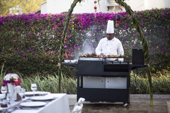 Outdoor dining