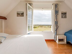 Möbel, Eigentum, Cabinetry, Komfort, Gebäude, Azurblau, Holz, Beleuchtung, Lampe, Interior Design
