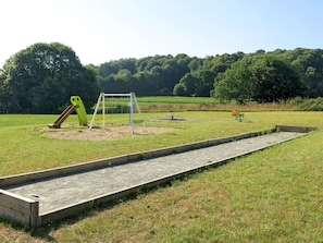 Grass, Land Lot, Park, Tree, Recreation, Plant, Landscape, Garden, Lawn, Leisure