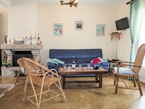 Meubles, Table, Propriété, Canapé, Cadre, Bleu Azur, Bois, Rideau, Design Intérieur, Salon