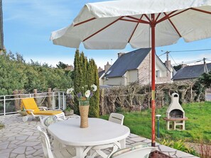 Propriété, Parapluie, Immobilier, Maison, Ombre, Arbre, Domicile, Meubles, Table, Bâtiment