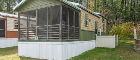 Algonquin cottage exterior 