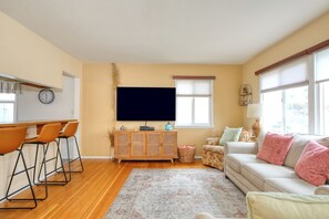 Living Room Straight View
