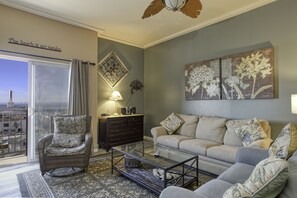 2 Bedroom Vacation Rental With Views in Pismo Beach