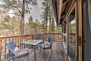Wraparound Deck w/ Dining