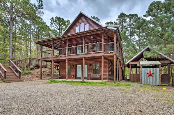 Exterior |  Wraparound Deck | Lower-Level Patio