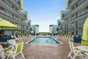 ☀️ Rooftop Pool Goals