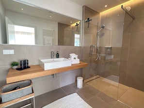 apartment-baska.com