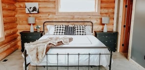King pillow top mattress with hotel bedding