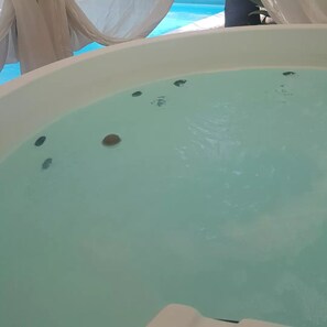 Bain à remous intérieur
