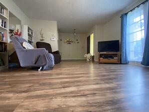 Newly installed laminate flooring in the Living Room