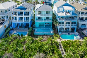 Private Pool With Boardwalk Right Out The Back Door!