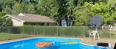 Pool in the back yard