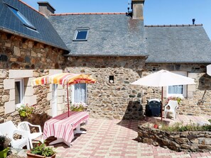 Property, Building, House, Cottage, Town, Wall, Village, Roof, Home, Cobblestone