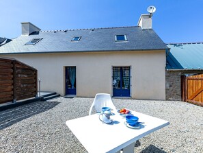 Ciel, Bâtiment, Propriété, Fenêtre, Bleu, Porte, Bleu Azur, Maison, Architecture, Chaise