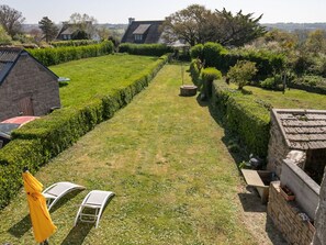 Grass, Shrub, Garden, House, Land Lot, Cottage, Rural Area, Groundcover, Hedge
