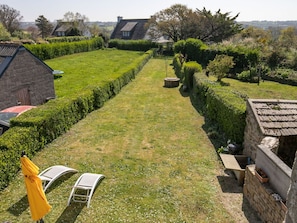 Grass, Shrub, Garden, House, Land Lot, Cottage, Rural Area, Groundcover, Hedge
